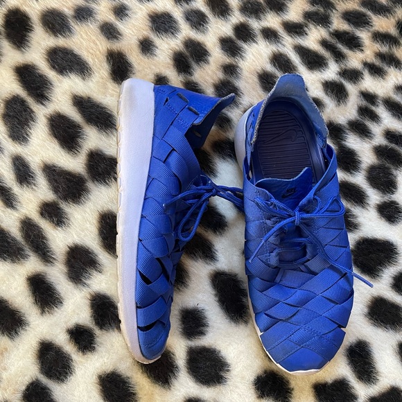 Criss Cross Nikes - Picture 1 of 11